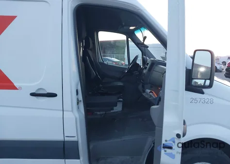 2016 Mercedes-Benz Sprinter 2500 High Roof from USA, damaged, VIN WD3PE8DD0GP250748